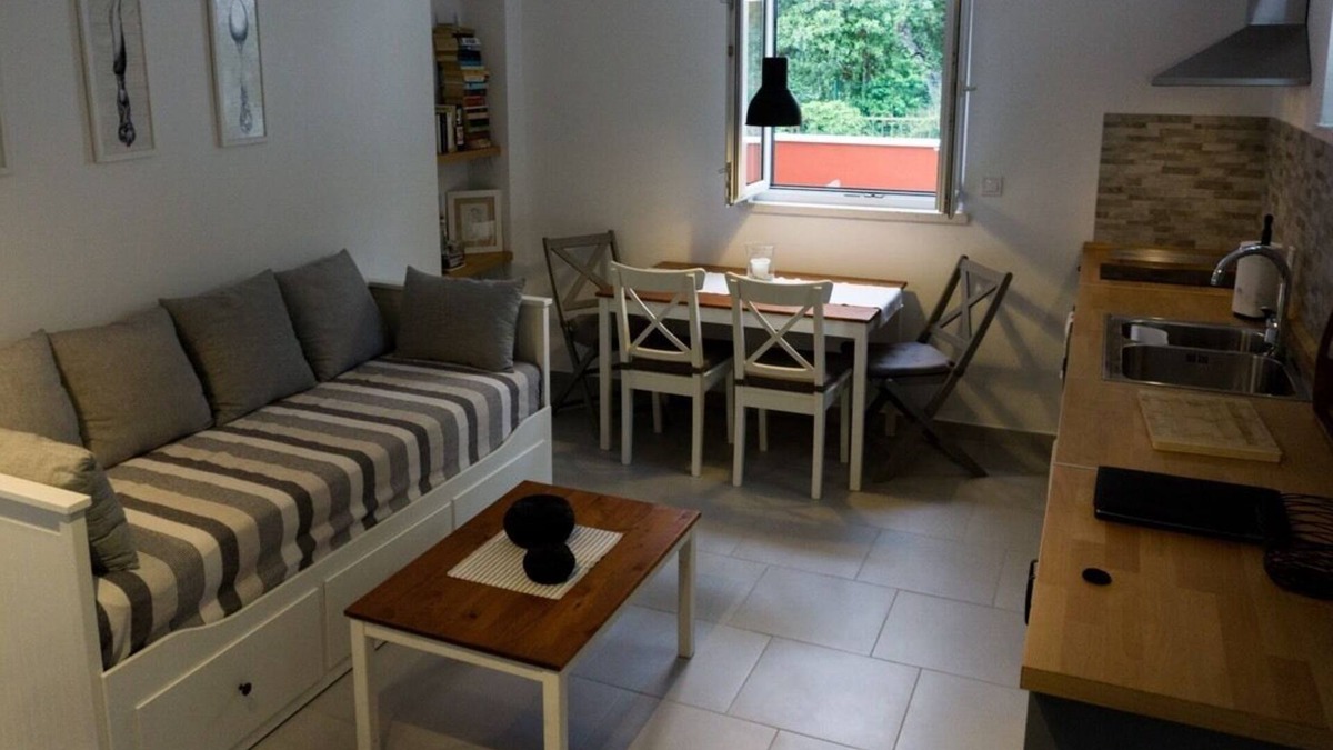 Srebreno Apartment | Charming apartment just a moment from the sea.