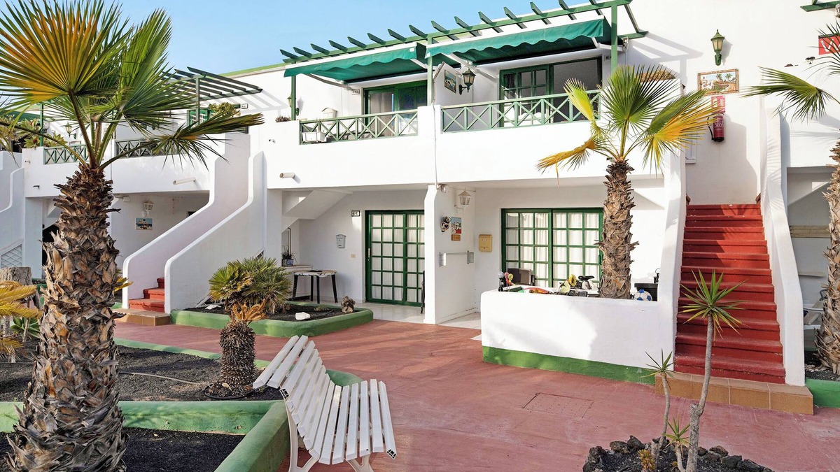 Matagorda Apartment | Charming Apartment Los Pocillos with Pool, Terrace, Balcony & Wi-Fi