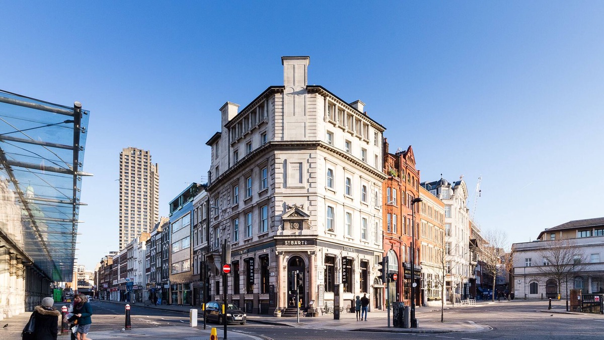 Barbican Apartment | Charming Apartment minutes walk from St Paul's Cathedral!