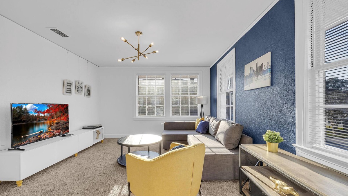 Southbank Apartment | Charming Apartment in San Marco