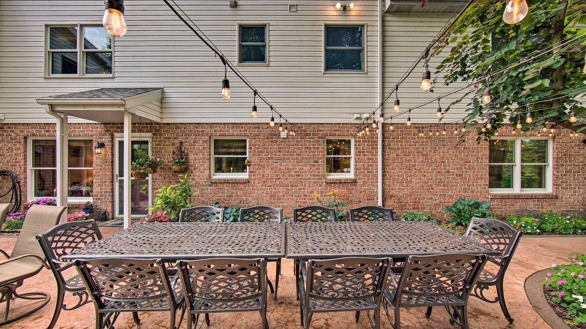 Salunga Apartment | Charming Apartment w/Yard & Beautiful Gardens!