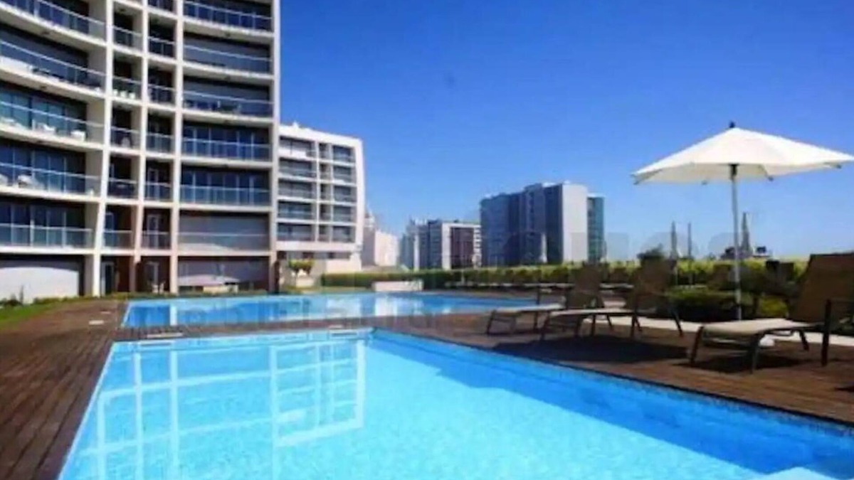 Parque das Nacoes Apartment | Charming Apartment With Balcony &pool
