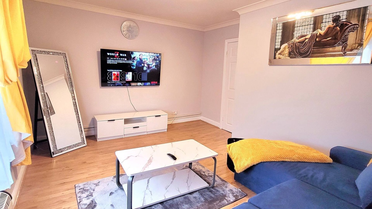 Clayton Apartment | Charming Apt Near Manchester City Centre By Etihad Stadium and near Co-Op Arena