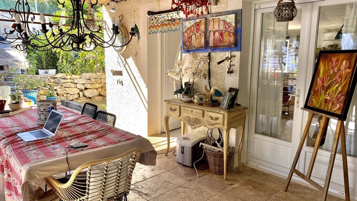 Les 3 Ponts House | Charming artist's house.