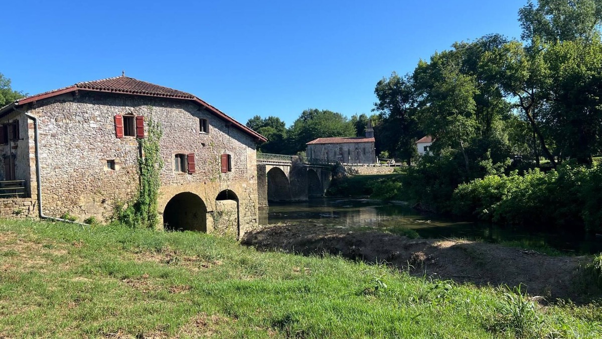 Bergouey-Viellenave House | Charming atypical mill on the banks of the Bidouze river