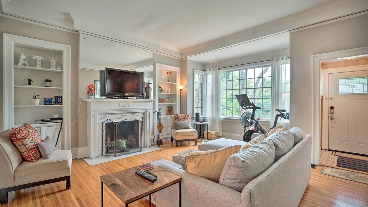 Morningside-Lenox Park Apartment | Charming Atlanta Bungalow Apartment - Walk to Piedmont Park!