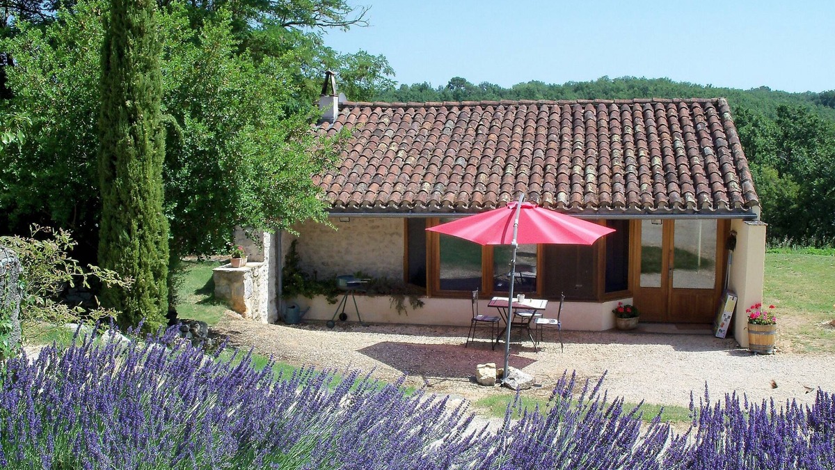 Mauroux Cottage | Charming authentic cosy cottage in the heart of the Quercy countryside