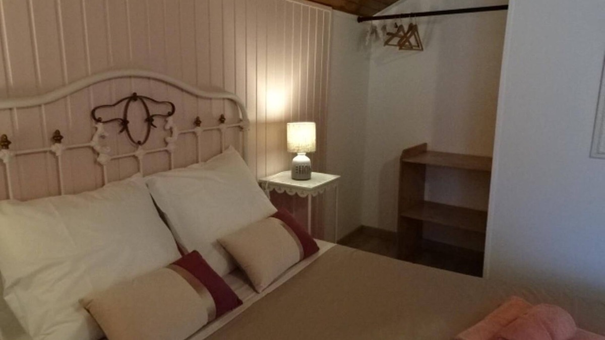 Venterol Bed & Breakfast | Charming B&B for a sunny getaway with seasonal pool