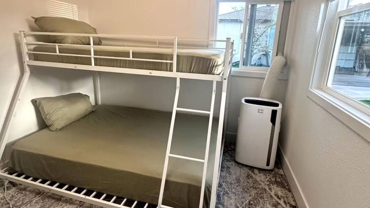 Pleasant Hill House | Charming backyard Guesthouse with 2 bedrooms and WiFi, AC in Pleasant Hill