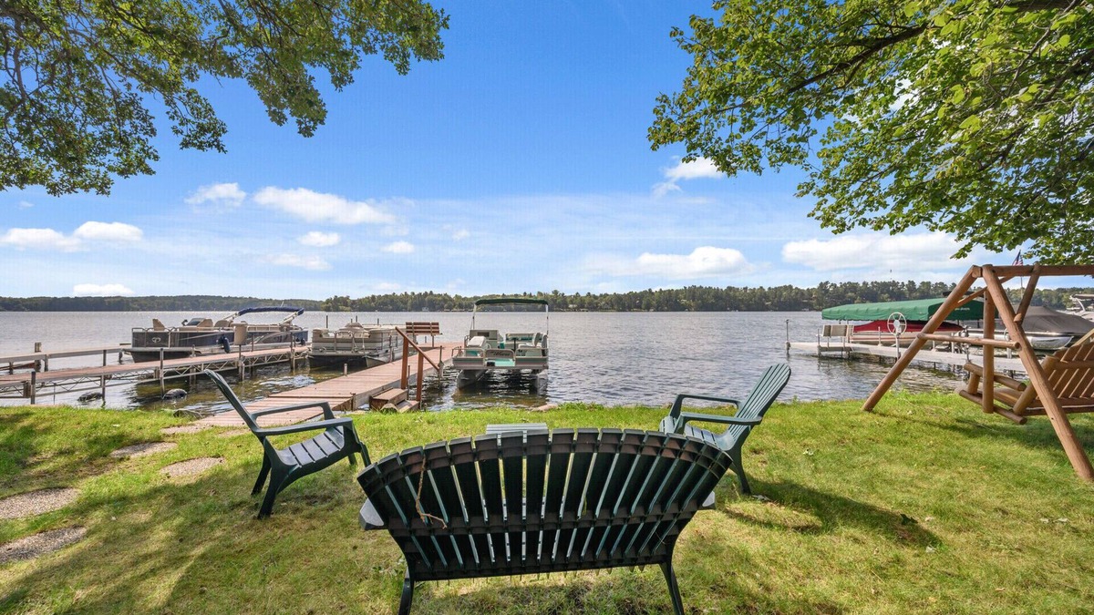 Balsam Lake Cabin | Charming Balsam Lake Waterfront Cabin/Cottage-Twinhome