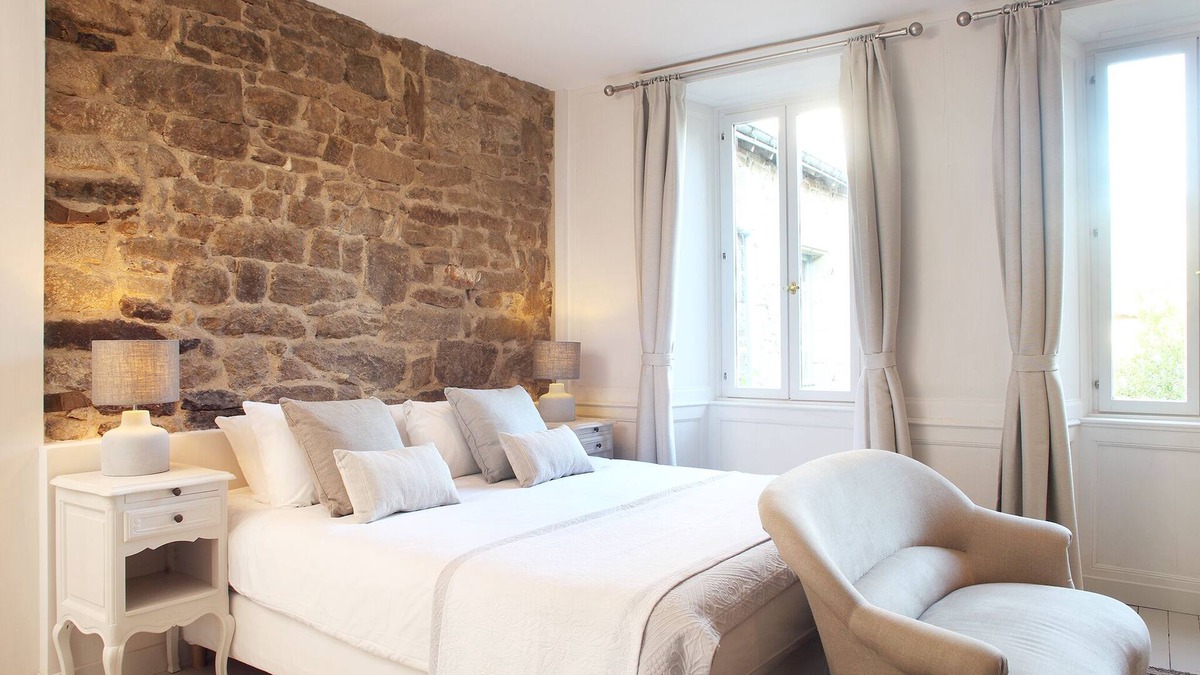 Guemene-sur-Scorff Bed & Breakfast | Charming Bed and Breakfast Central Brittany Bedroom ONE