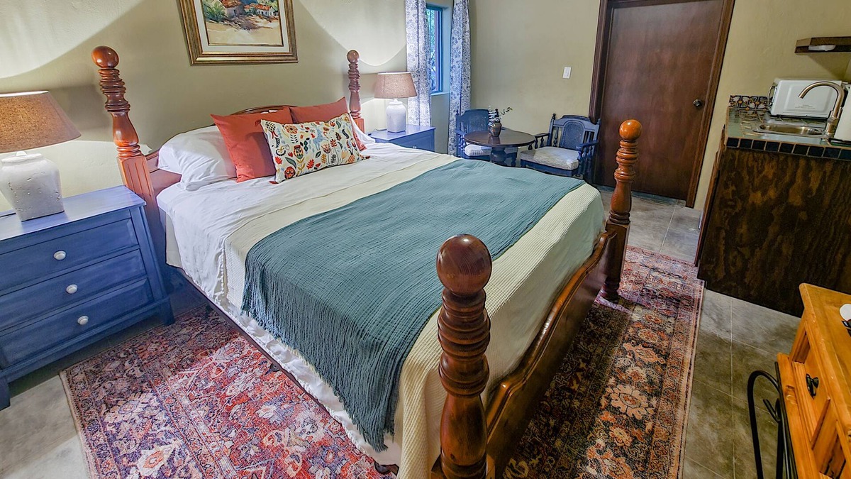 Alamos Apartment | 🌺 Charming bedroom w/ pool in Hacienda La Quinta