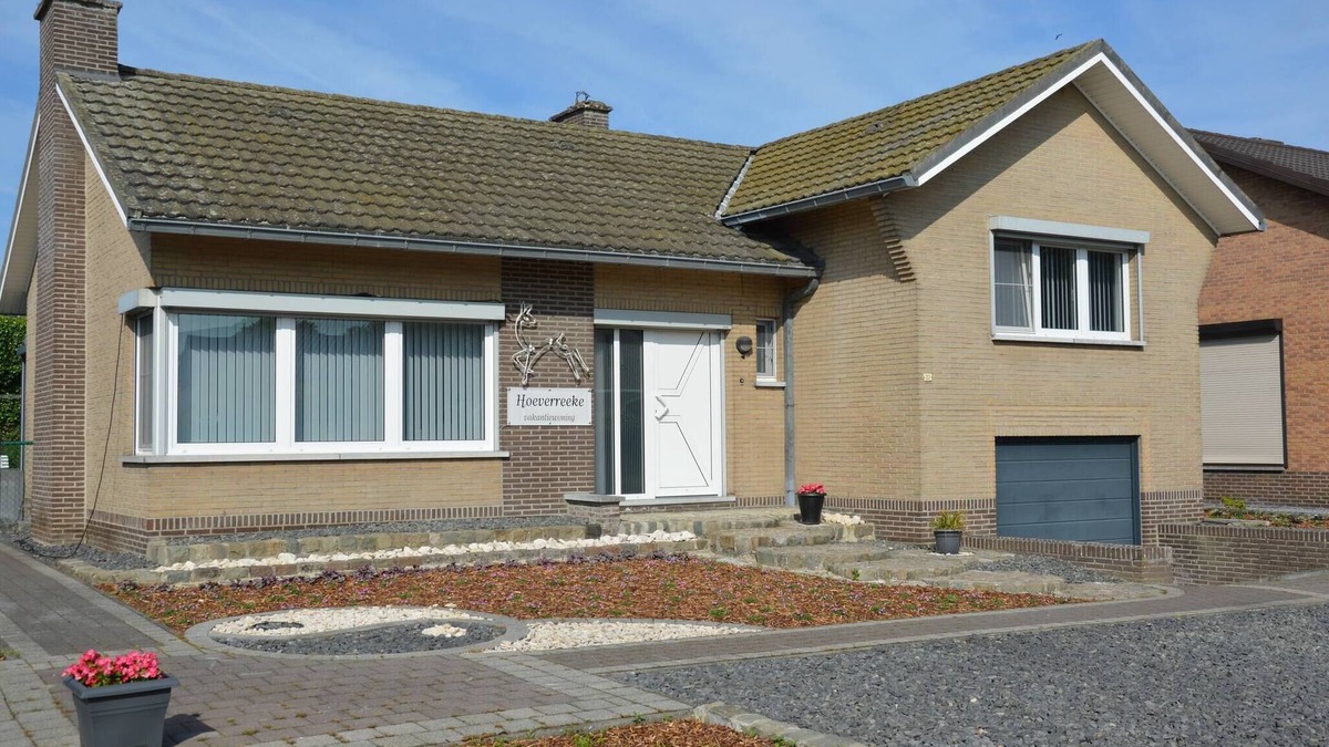 Opglabbeek House | Charming Belgian Getaway, vakantiewoning in Oudsbergen - 3 Bedrooms & Garden