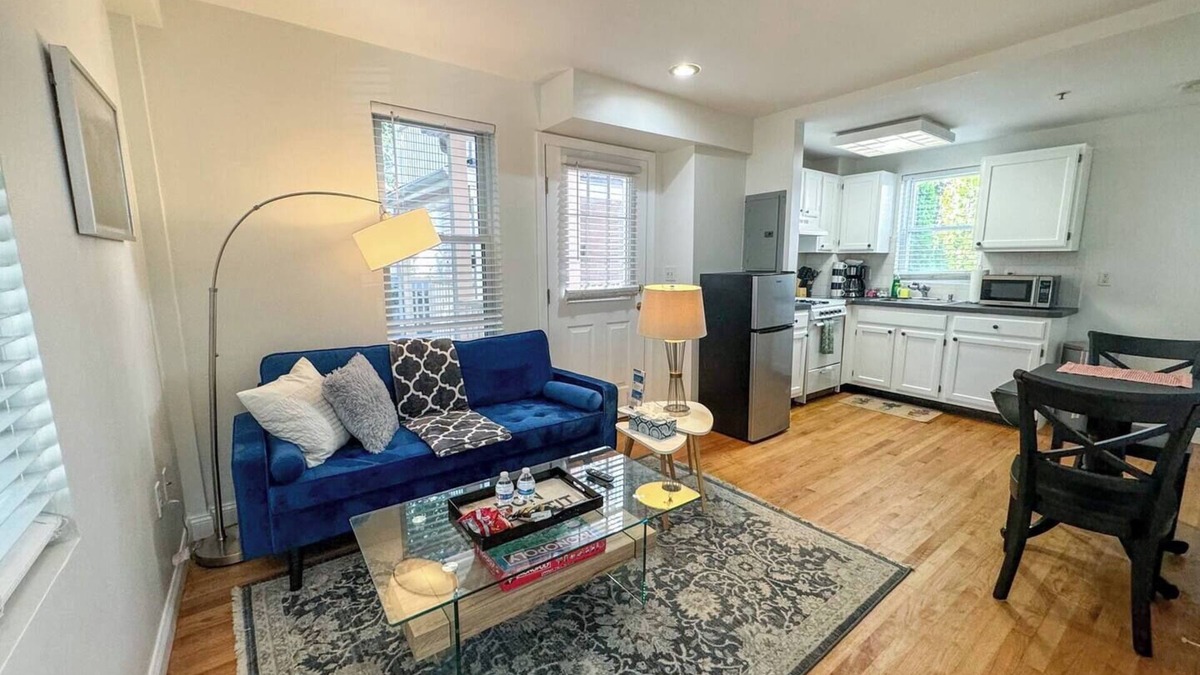 Riverside Apartment | Charming Bi-Level Townhouse near Harvard & MIT