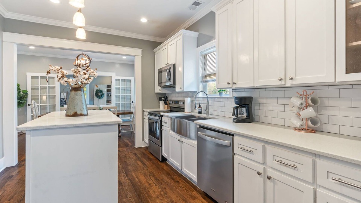 Crestline Heights House | Charming Birmingham Family Retreat: Sleeps 12