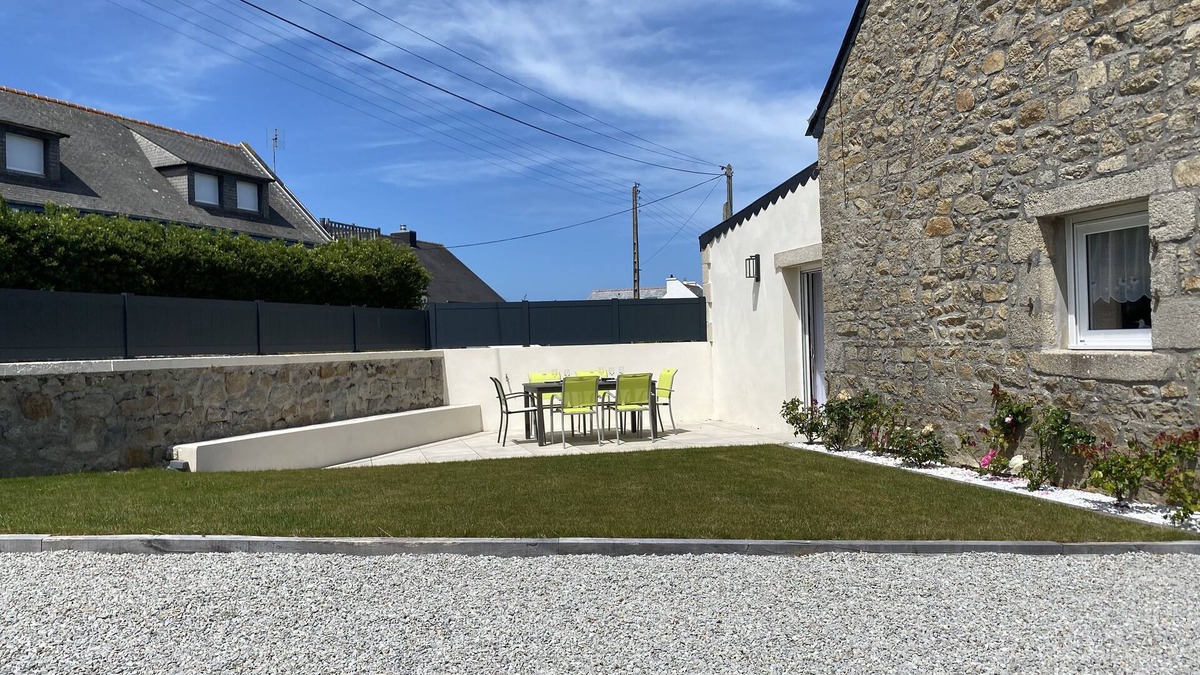 Plouescat House | Charming Breton House Just Steps from the Beach (100 meters, Easy Access)