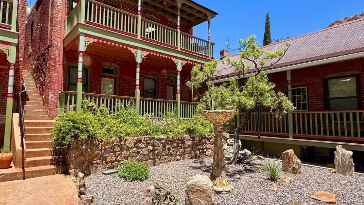 Bisbee Apartment | Charming Brewery Gulch apartment in a historic former brothel close 2 everything