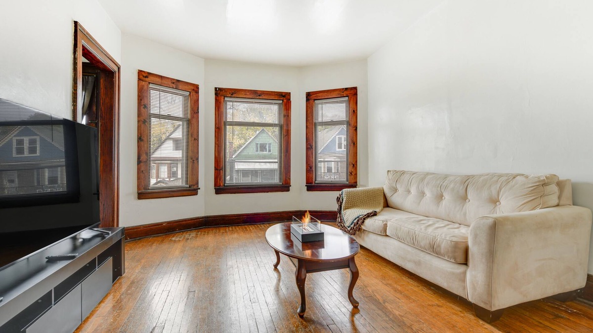 Front Park Apartment | Charming Buffalo Apartment: 2 Mi to Downtown