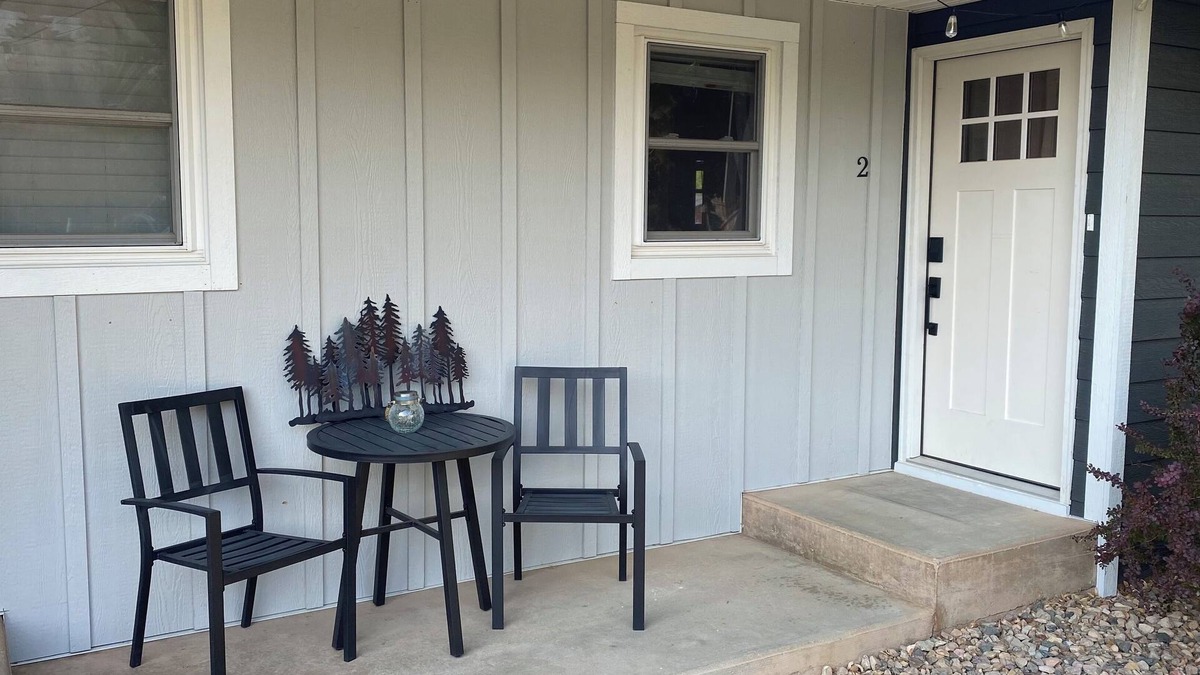 Spearfish House | Charming Bungalow 2 in lovely Spearfish with WiFi, AC