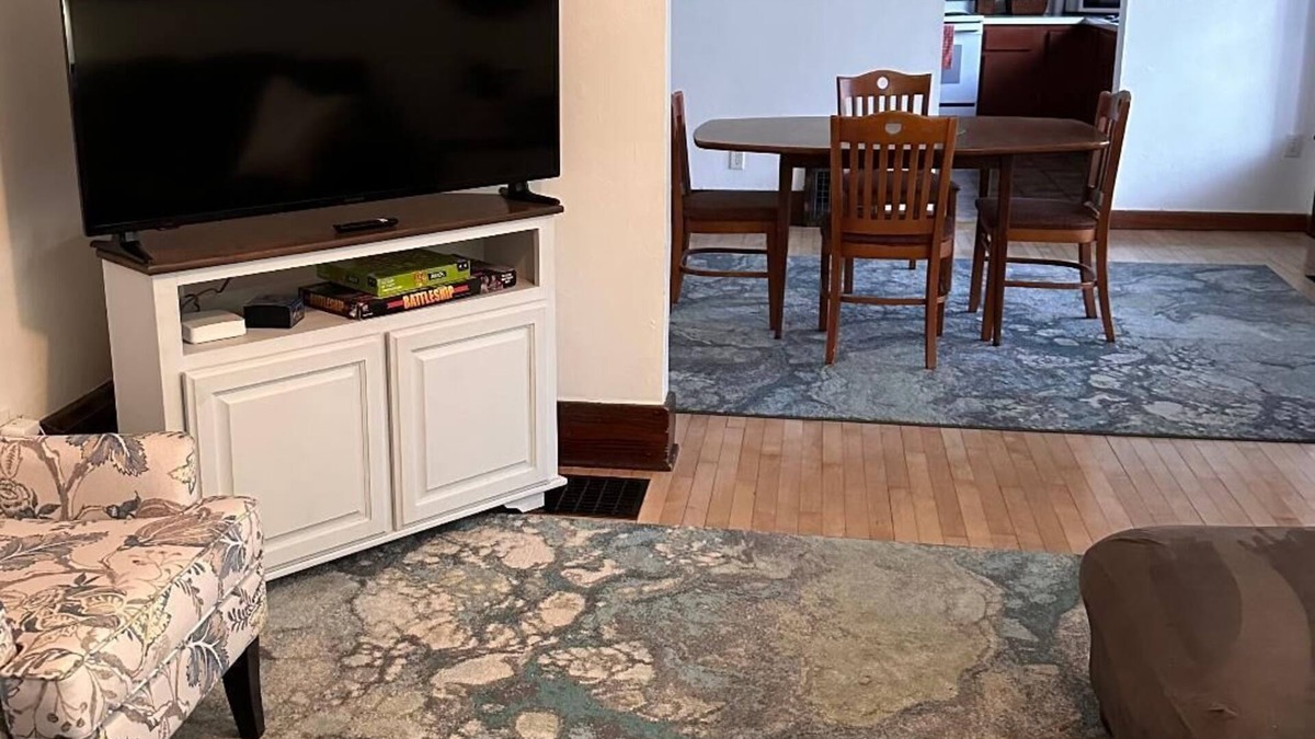 Shawano House | Charming Bungalow Across From Wolf River