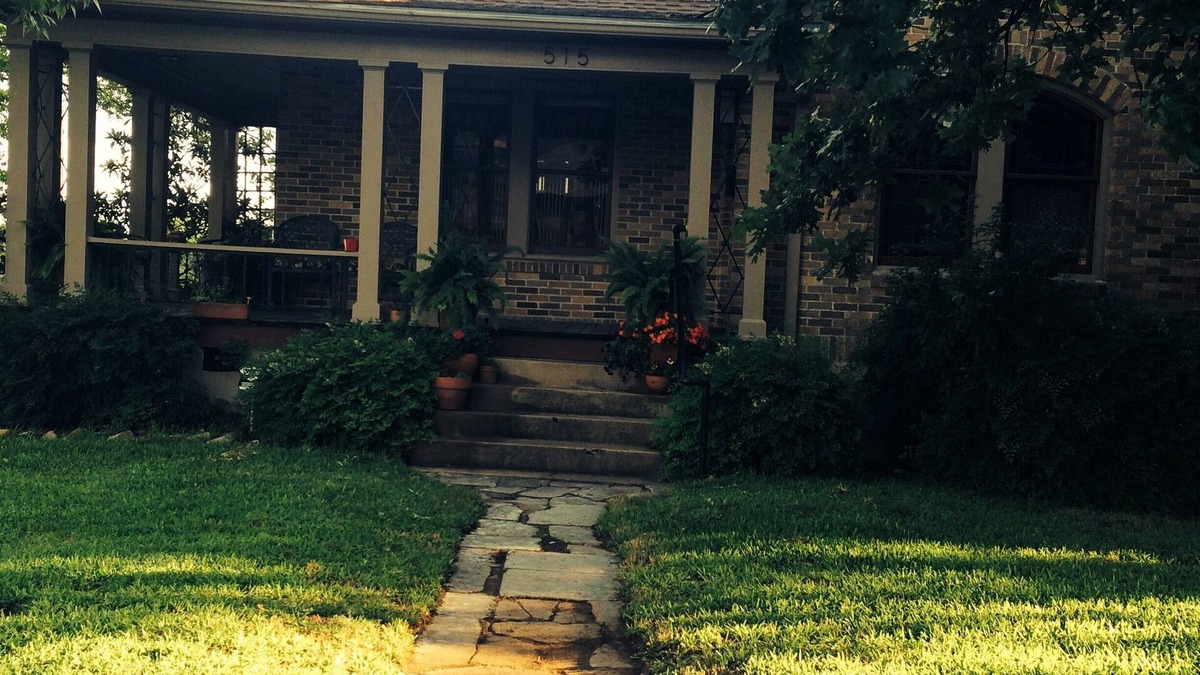 Hancock Apartment | Charming Bungalow in Historic Hancock Neighborhood