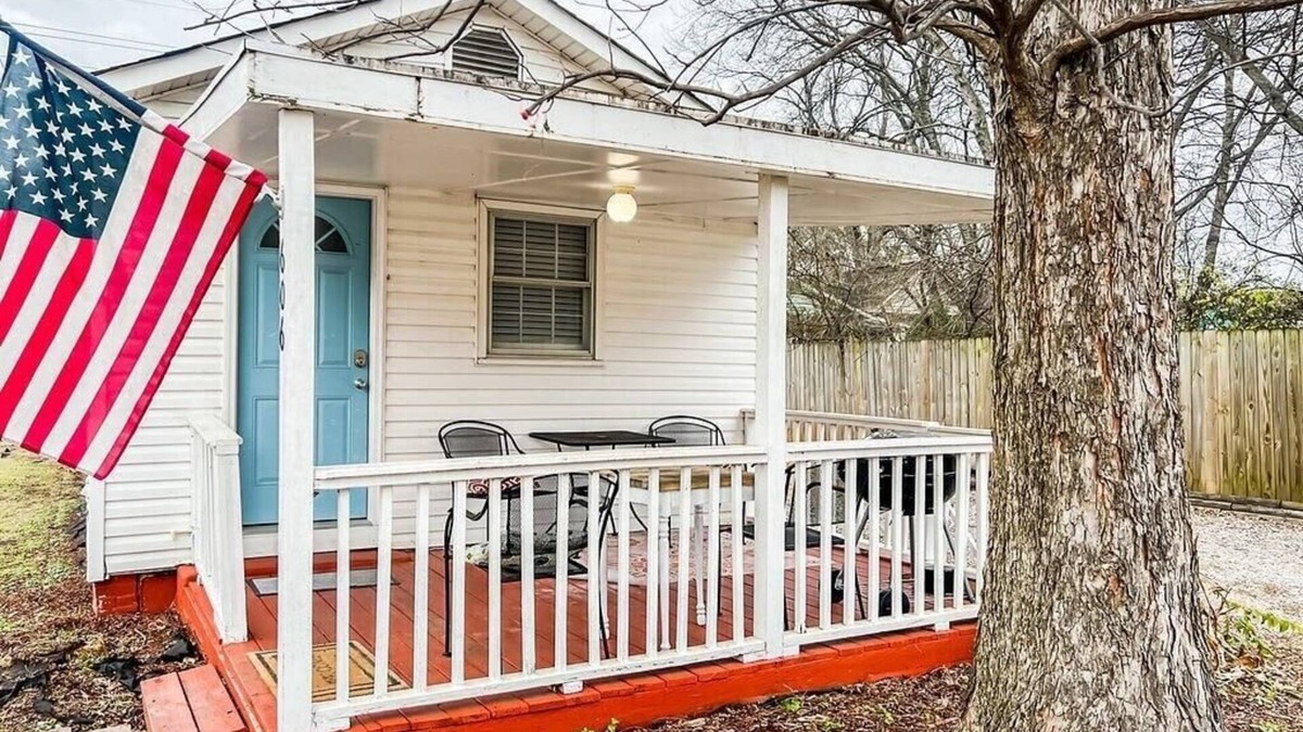 Huntsville House | Charming Bungalow Northeast Nook