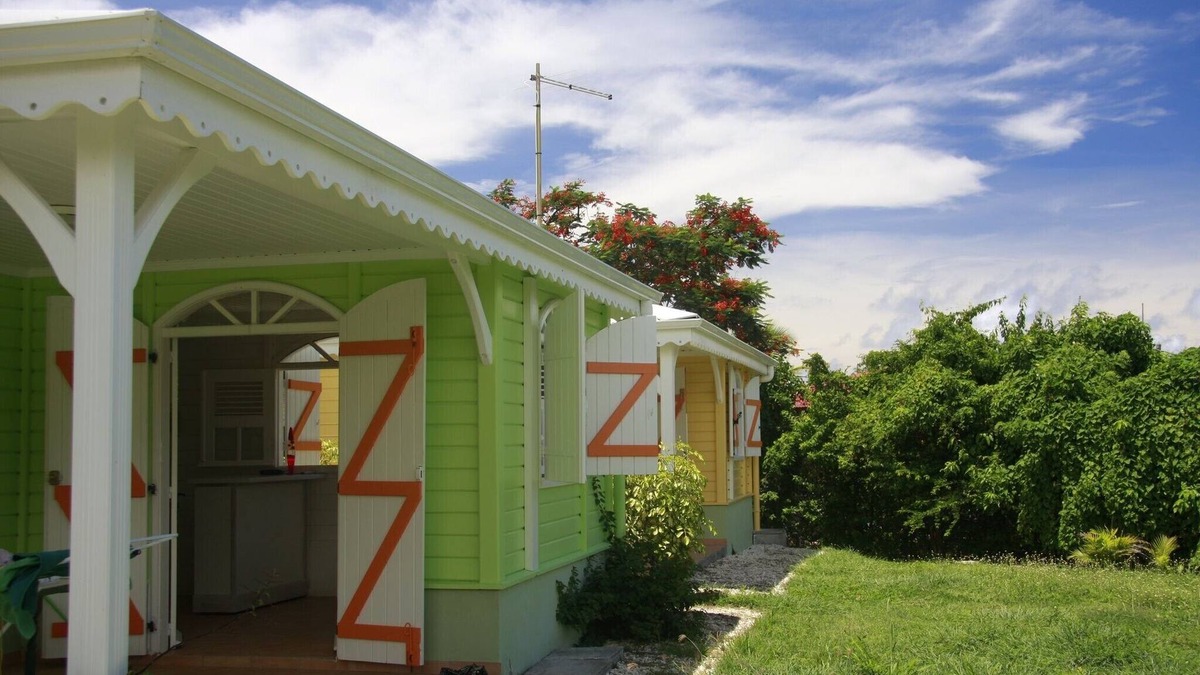 Trois-Rivieres House | Charming bungalows 2 minutes walk from 2 beaches