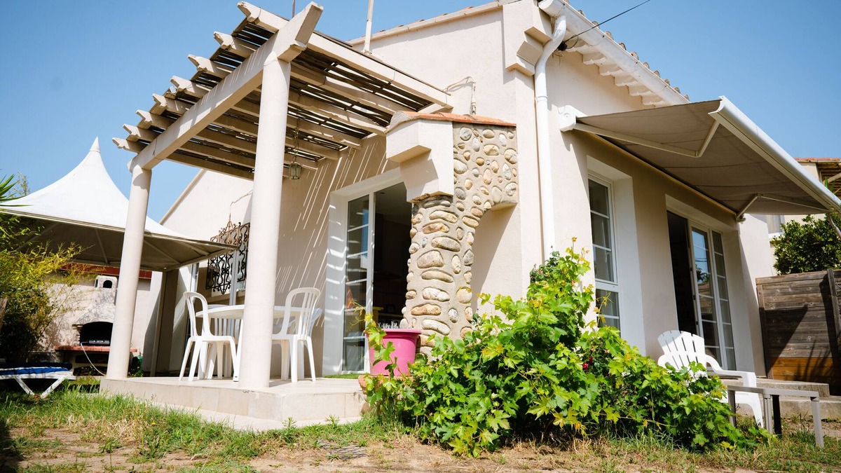 Le Grand Large House | Charming Canetoise located 300m from the sandy beach, classified 3 stars
