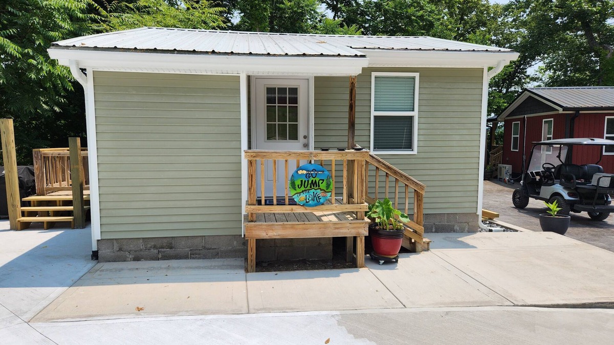 Celina Cabin | Charming cabin, above Dale Hollow Marina