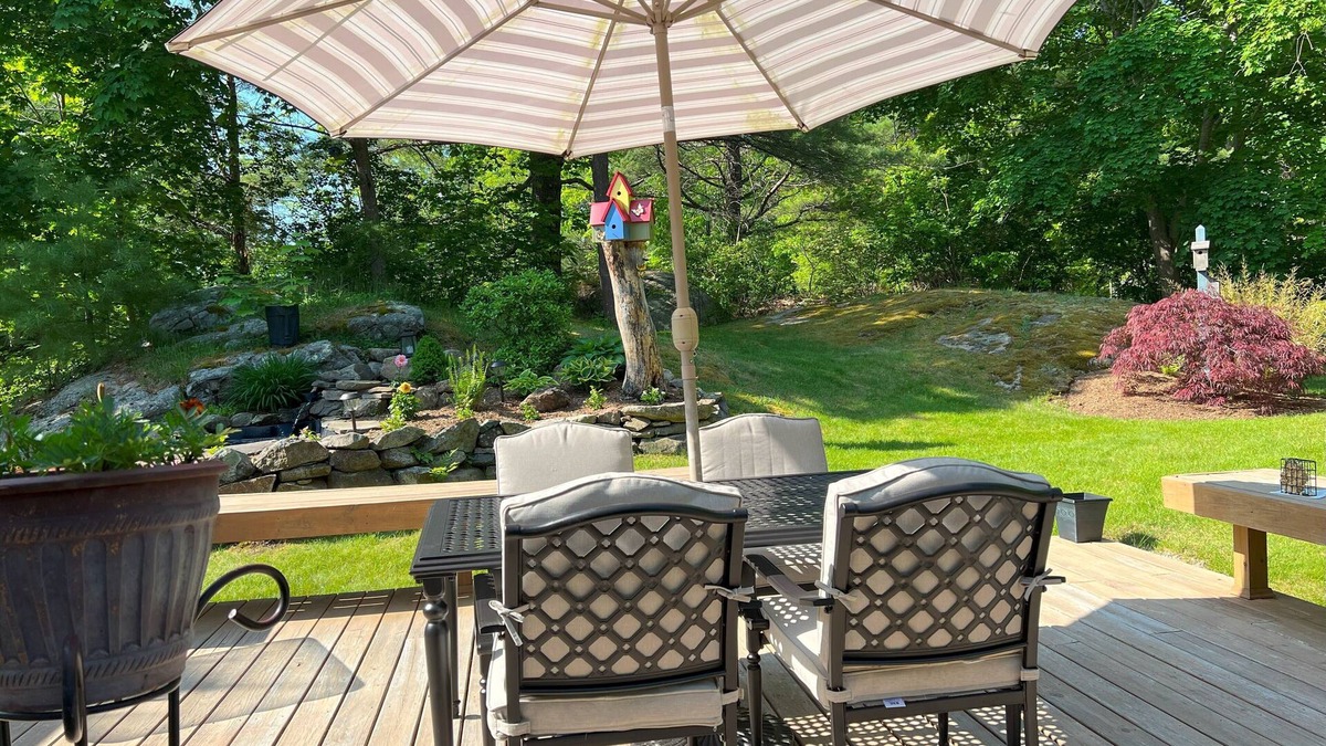 Cape Neddick House | Charming Cabin. Few minutes walk to Perkins Cove and Marginal way in Ogunquit