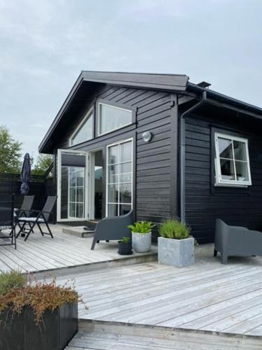 Gulen Municipality House | Charming Cabin With Archipelago Views In Sogn