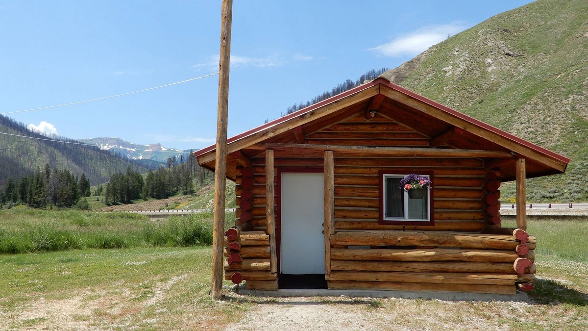 Bondurant Cabin | Charming Cabins on Hoback River
