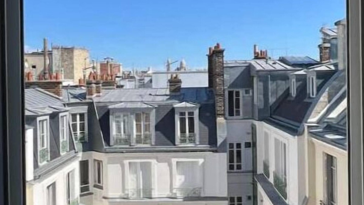 Batignolles Apartment | Charming, calm and bright studio with view over the rooftops of Montmartre