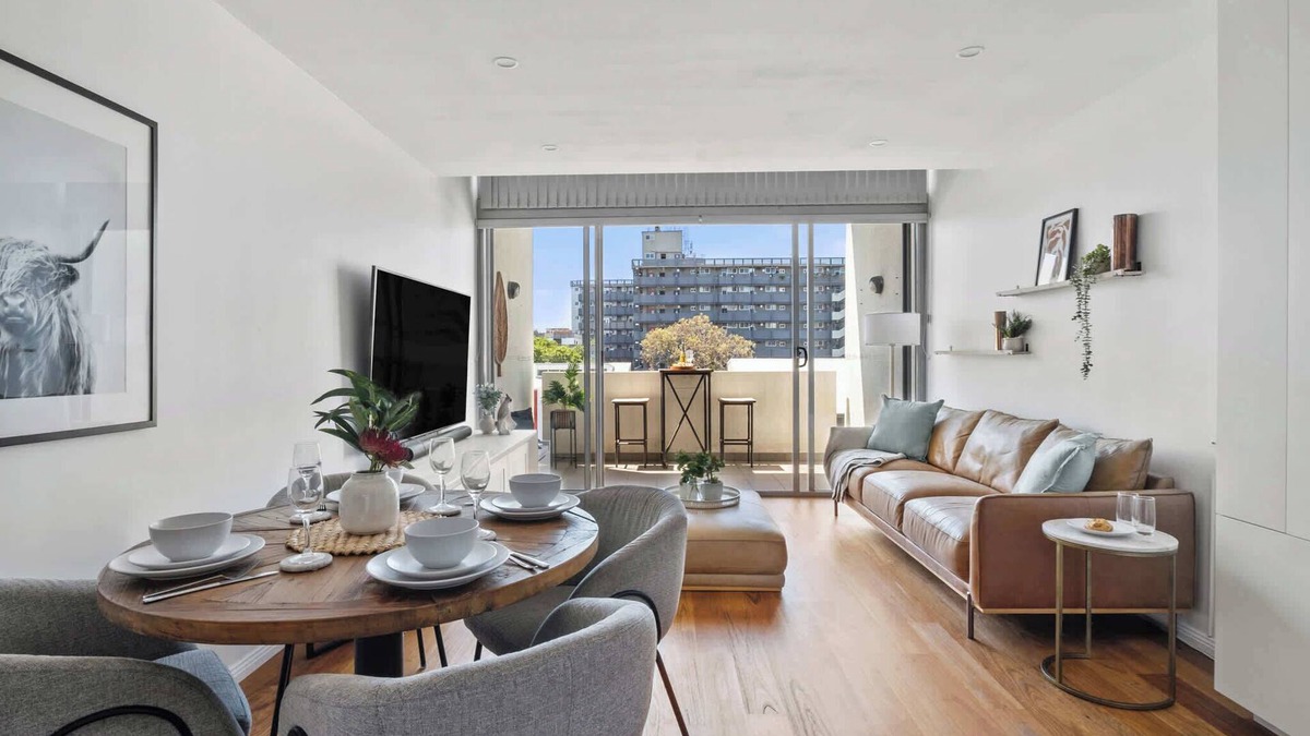 Camperdown Apartment | Charming Camperdown Hideaway With Parking