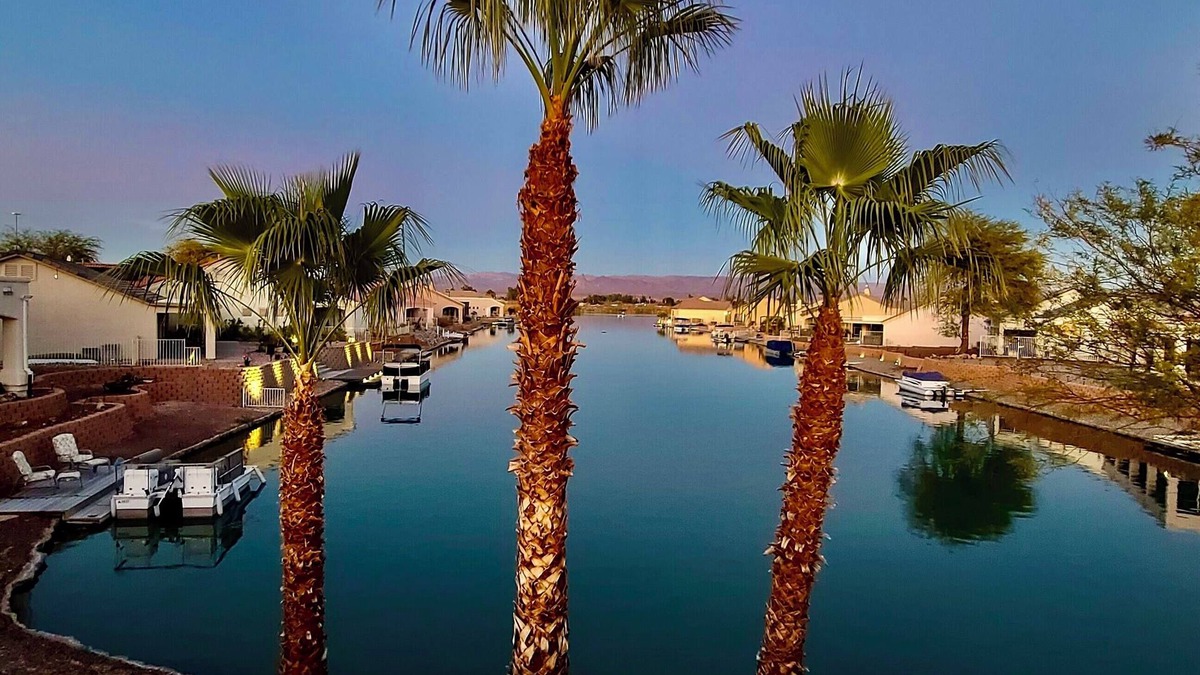 Mohave Valley House | Charming Casita on a lake located near the Colorado River, private boat ramp