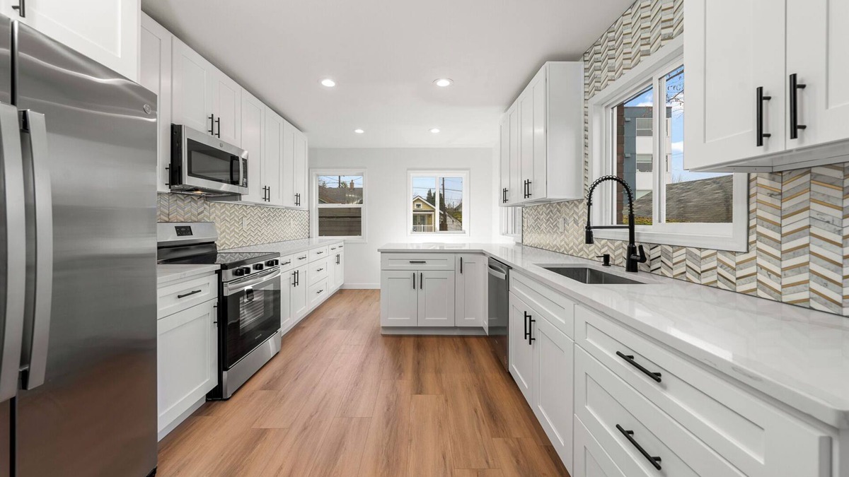 Greenwood House | Charming central Greenlake Seattle location with AC sleeps 6