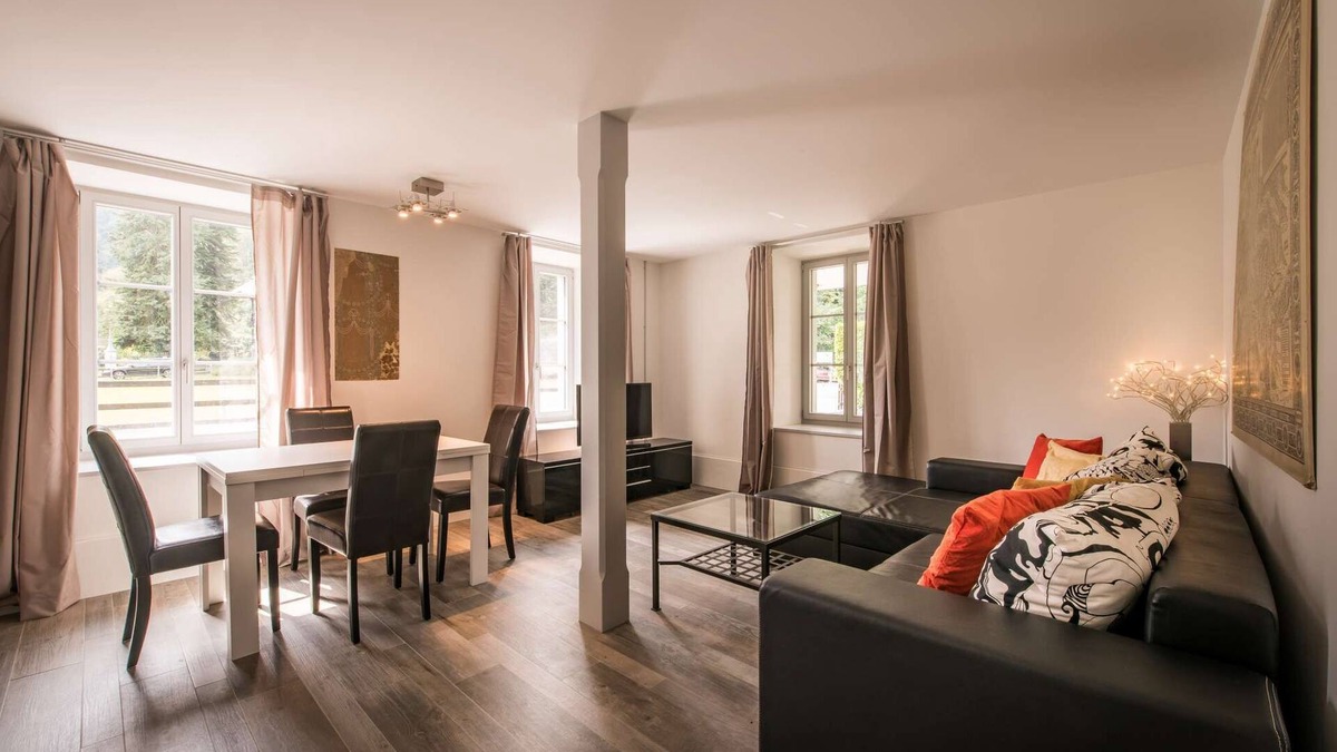 Matten bei Interlaken Apartment | Charming Ground-Floor Apartment; Your Perfect Alpine Retreat