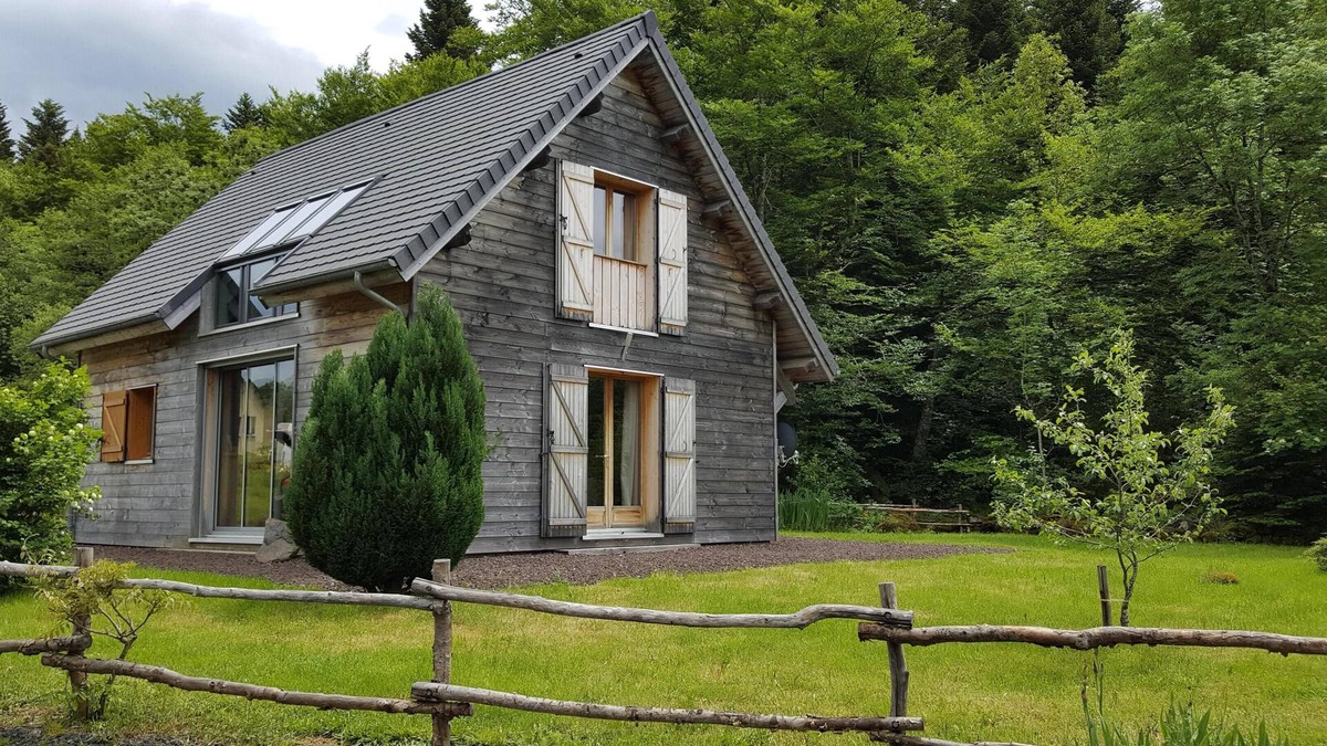 Picherande Ski Chalet | Charming chalet with all comfort at 15min from the slopes, 300m from the lake, shops at 5min