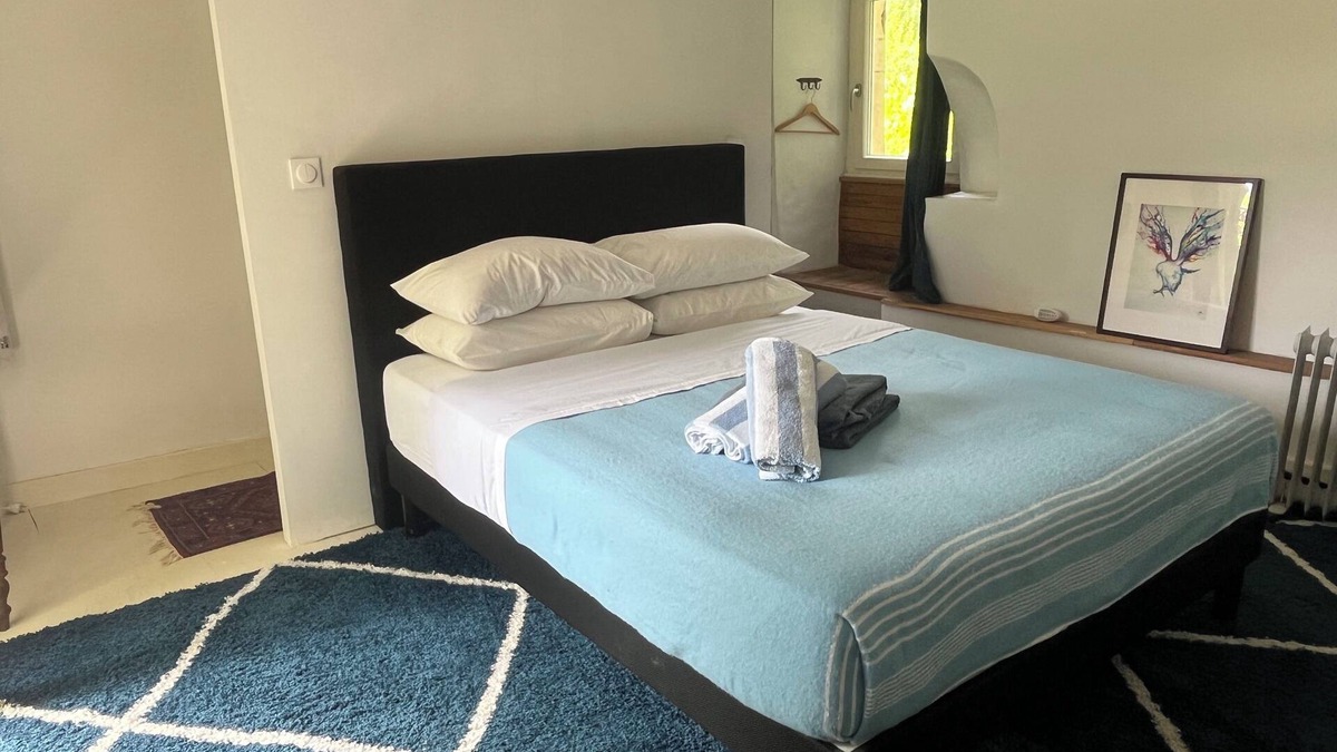 Andressac Bed & Breakfast | Charming chambre d'hote for 4-6 people with swimming pool and outdoor kitchen