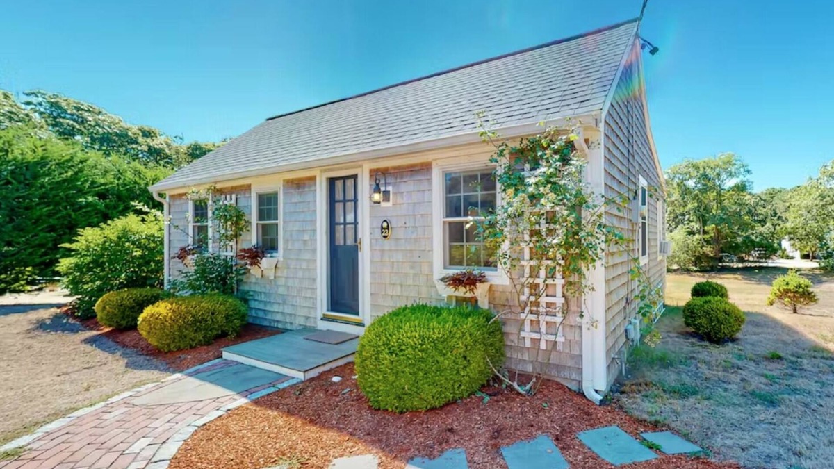 South Chatham House | Charming Chatham Cottage