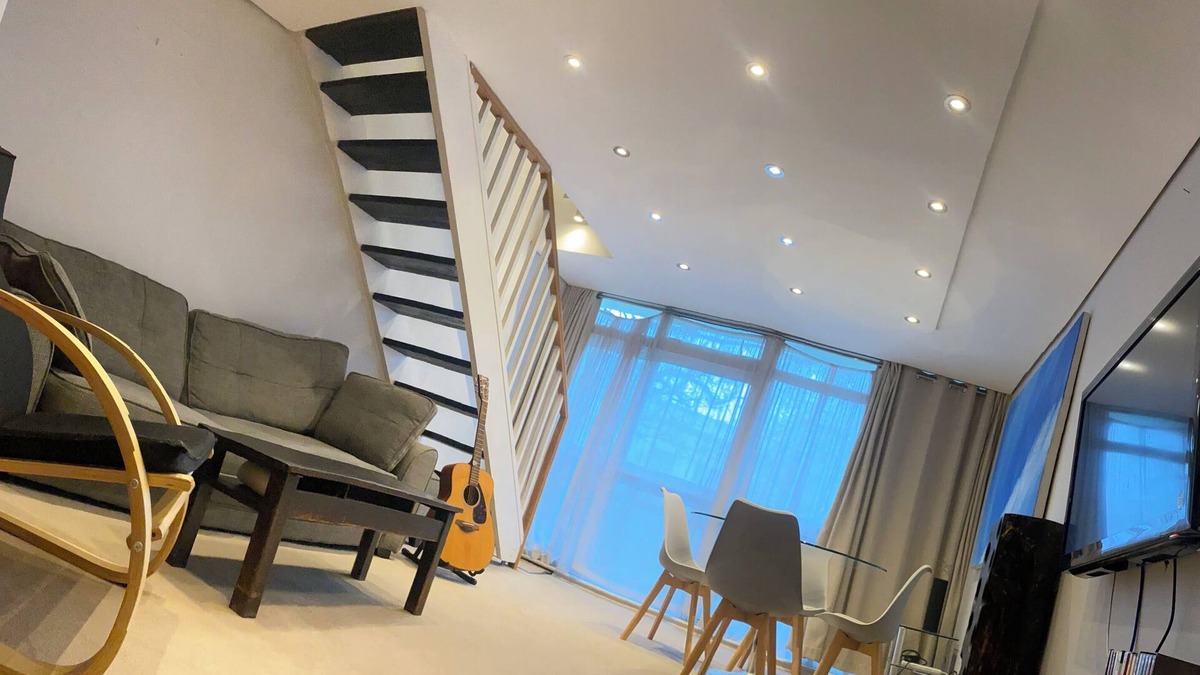 Parsons Green and Walham Apartment | Charming Chelsea Duplex Apartment