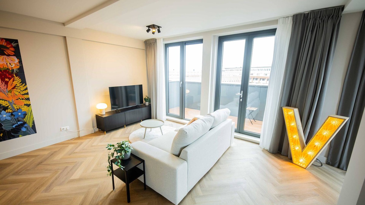 Hilversum Apartment | Charming City Penthouse Studio KS