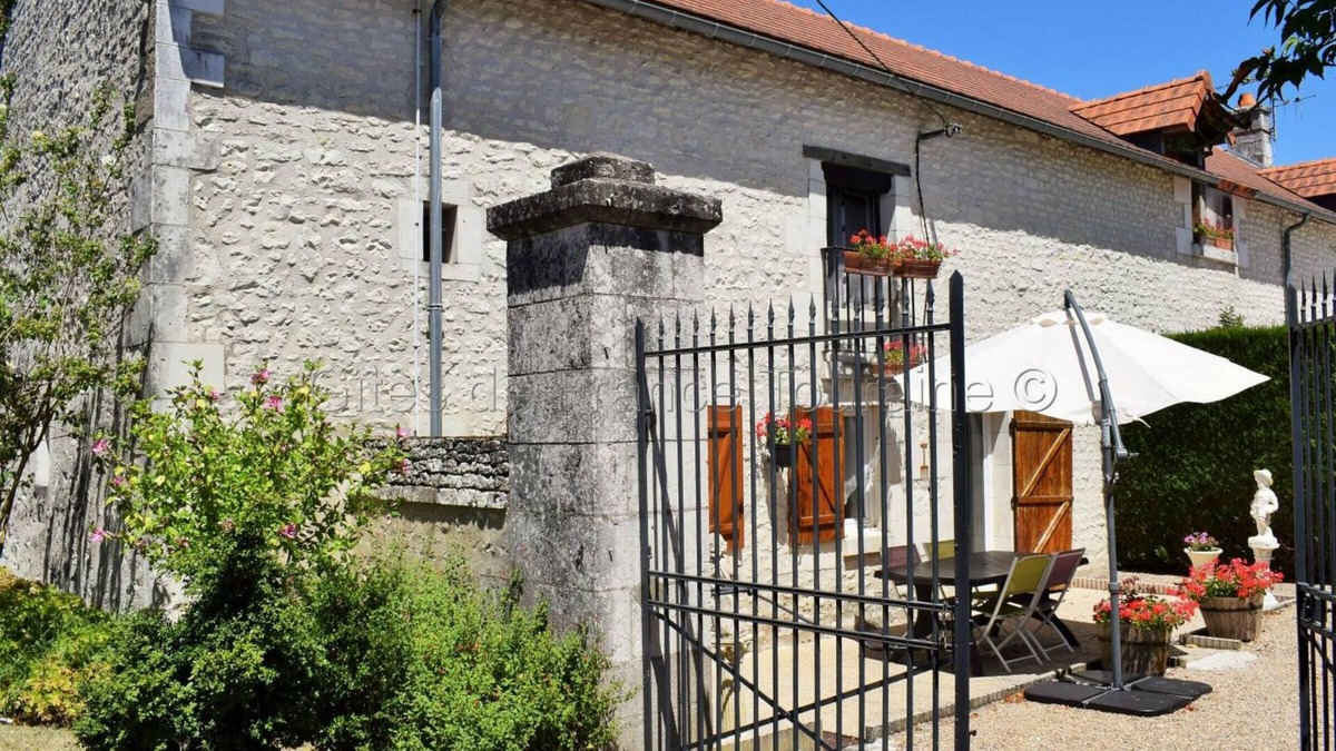 La Tour-Saint-Gelin Cottage | Charming Cottage with Courtyard, Baby Equipment, Countryside Views, and Modern Amenities