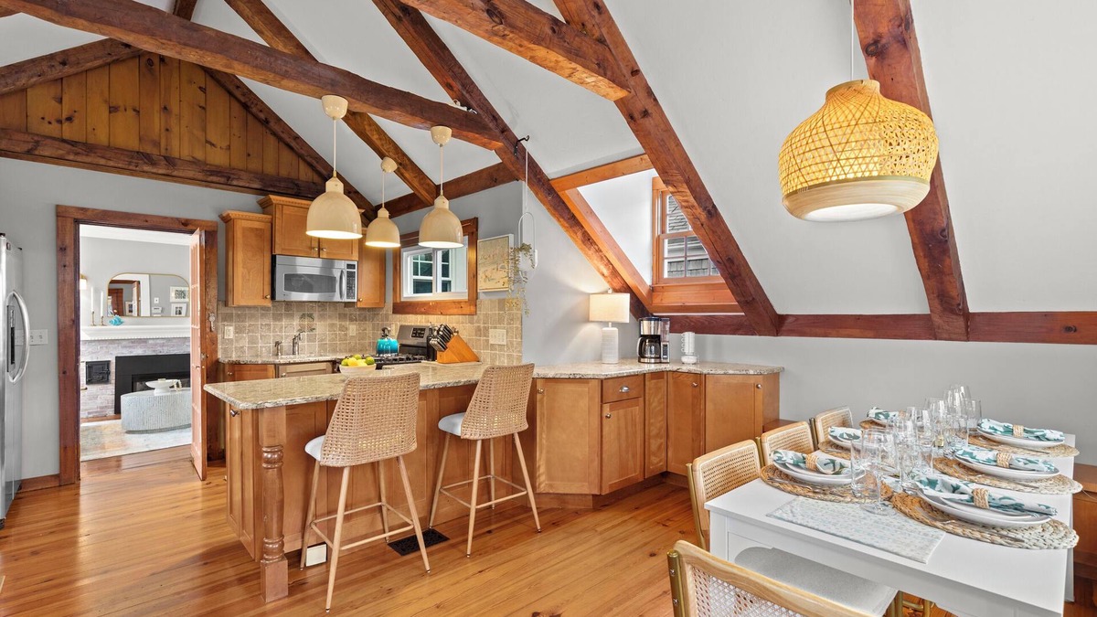 Sandwich House | Charming Coastal Duplex in heart of Sandwich