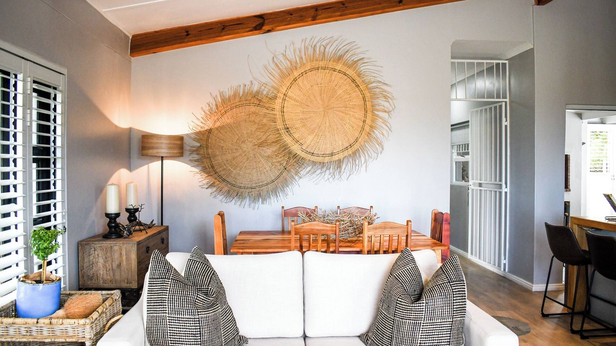 Kleinmond House | Charming Coastal Escape at MOS-Palmiet, Kleinmond Where the River Meets the Sea…