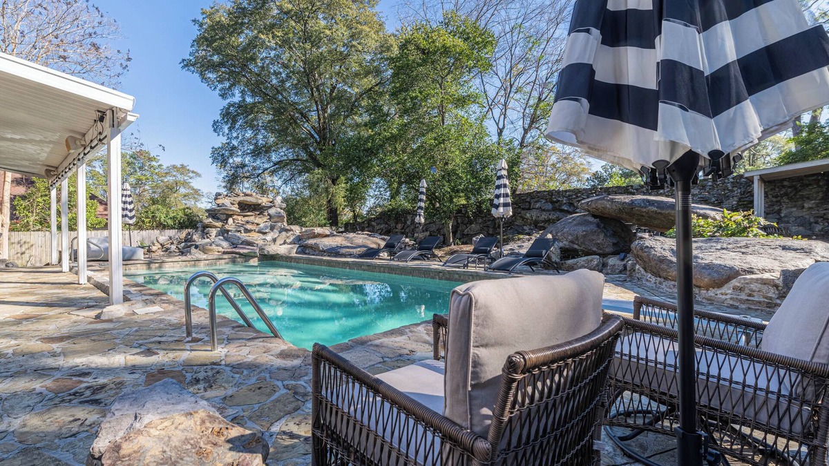 Columbus House | Charming Columbus Retreat 3BR Pool&Games