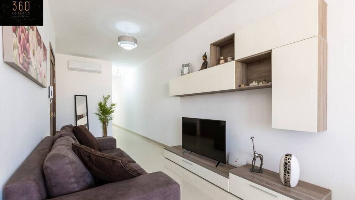 Hamrun Apartment | Charming, comfortable home in the centre w/WIFI