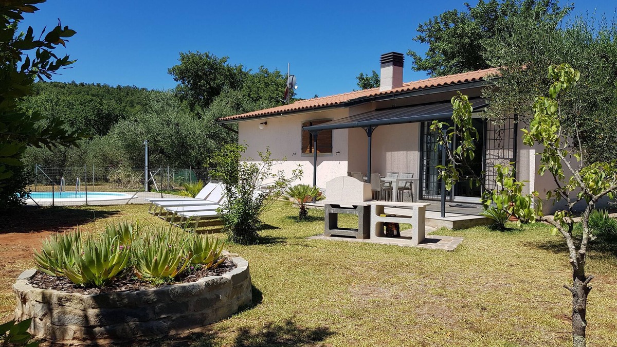 Gavorrano House | charming completely renovated country house, large garden, secluded location
