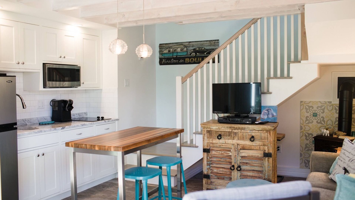 Whittier Apartment | Charming Condo in Downtown Boulder