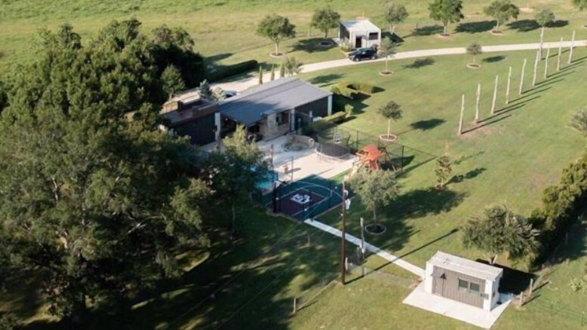 Brookshire Resort | Charming container home 6-bed, pool house serene, tranquil and relax in nature.